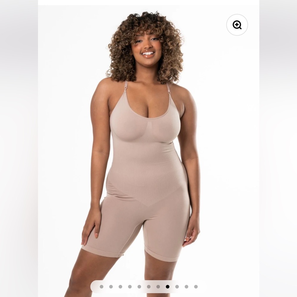 HeyShape NWT Sculpting Shapewear Bodysuit